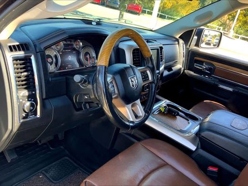Used 2017 RAM 1500 Laramie Longhorn image 16