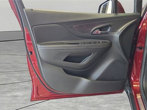 Used 2022 Buick Encore Preferred w/ Safety Package image 25