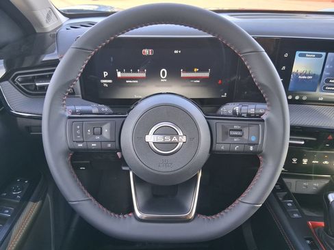 New 2026 Nissan Kicks SR FWD image 9