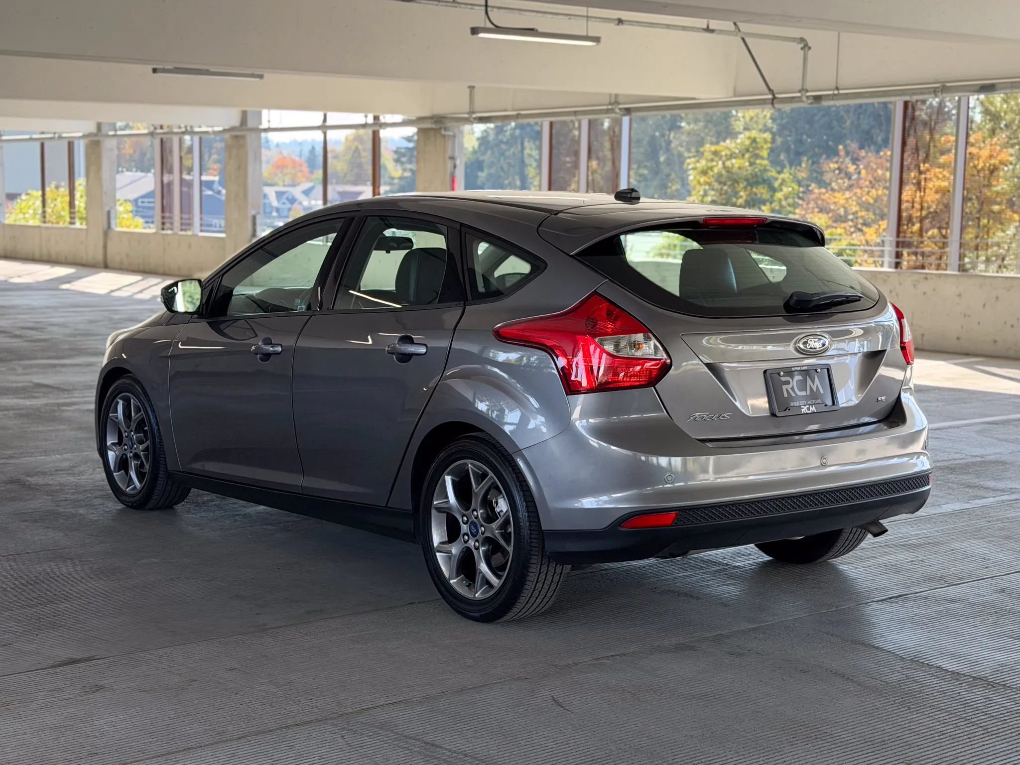 Used 2014 Ford Focus SE w/ Equipment Group 201A FWD image 7