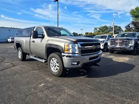Used 2013 Chevrolet Silverado 3500 LT w/ Interior Plus Package AWD/4WD image 4
