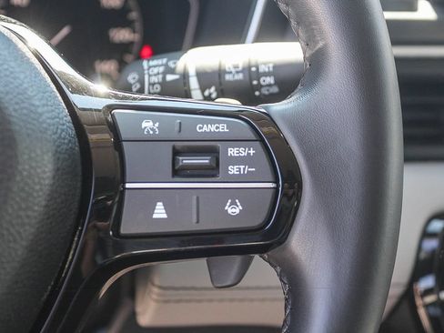 Certified 2024 Honda Pilot EX-L image 25