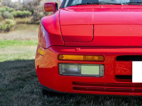 Used 1988 Porsche 944 Turbo image 71