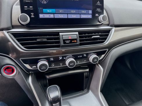 Used 2021 Honda Accord Sport image 12