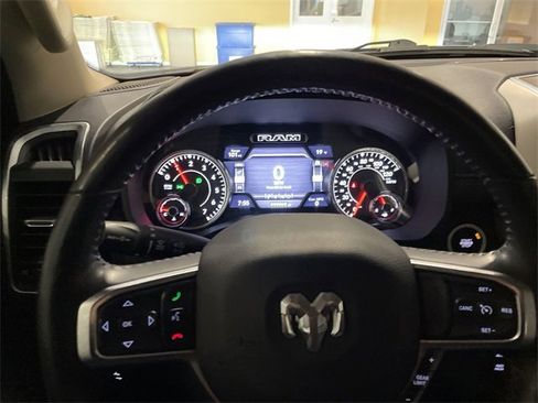 Used 2019 RAM 1500 Laramie image 19