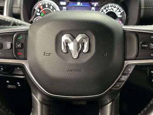 Used 2022 RAM 1500 Laramie AWD/4WD image 16