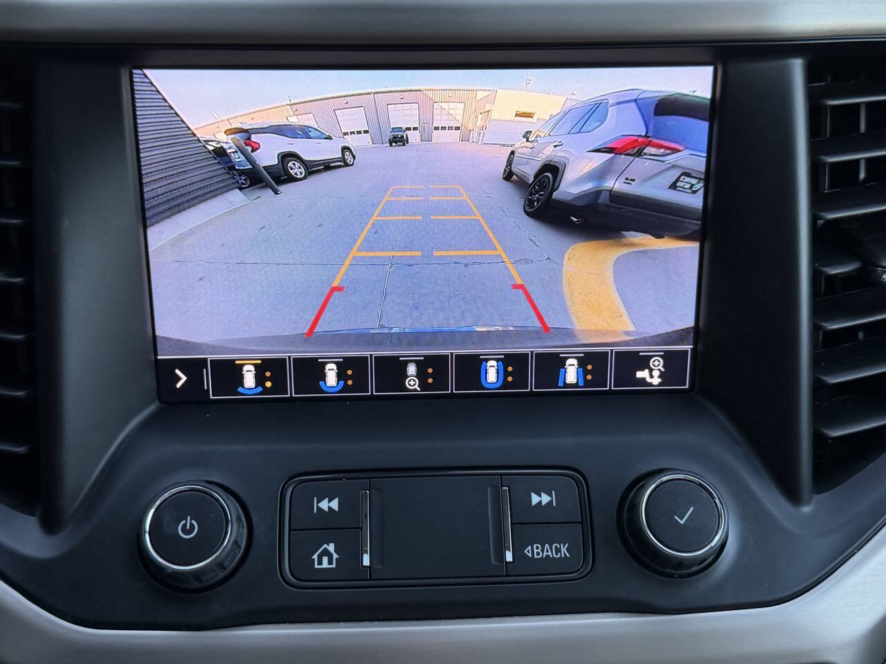 Used 2020 GMC Acadia Denali w/ Trailering Package AWD/4WD image 27