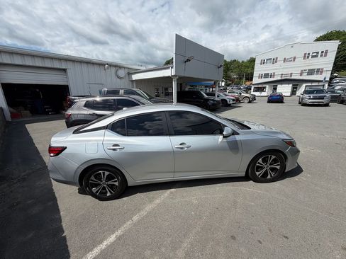 Used 2021 Nissan Sentra SV FWD image 6