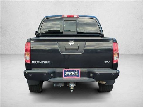 Used 2021 Nissan Frontier SV RWD image 6