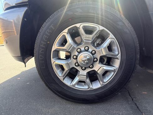 Used 2018 RAM 2500 Limited image 6