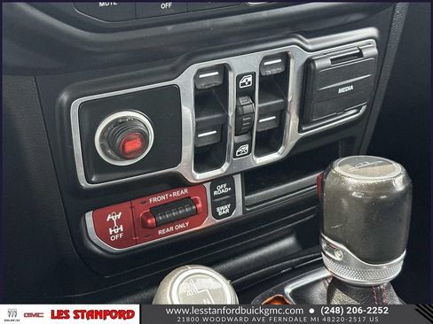 Used 2020 Jeep Gladiator Rubicon AWD/4WD image 33