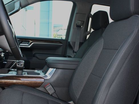 New 2026 GMC Sierra 1500 Elevation w/ Preferred Package image 18