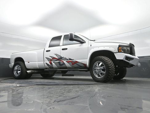 Used 2003 Dodge Ram 3500 Truck 4x4 Quad Cab DRW image 26