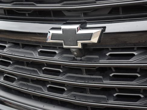 Used 2024 Chevrolet Traverse LT w/ Trailering Package FWD image 16