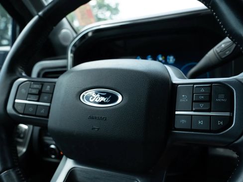 Used 2023 Ford F250 Lariat w/ Lariat Ultimate Package AWD/4WD image 30