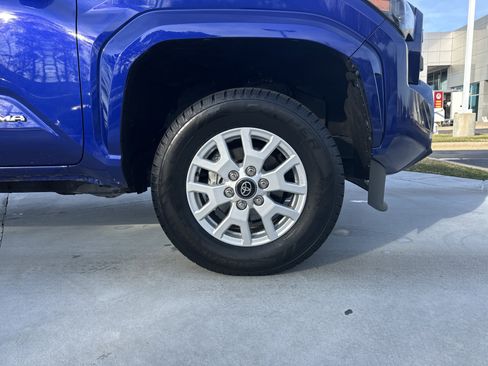 Certified 2024 Toyota Tacoma SR5 image 13