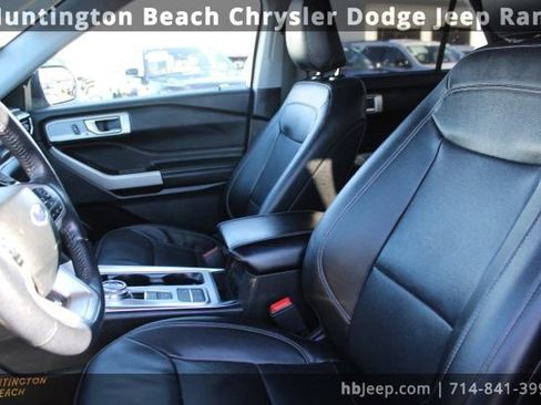 Used 2023 Ford Explorer Limited image 30