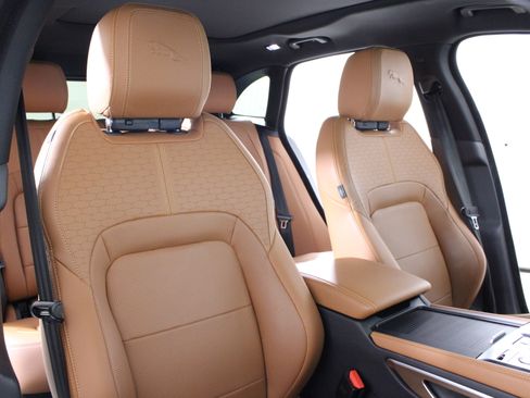 Used 2025 Jaguar F-PACE R-Dynamic S image 17