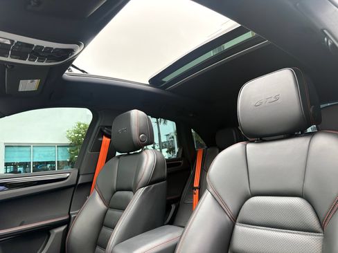 Used 2022 Porsche Macan GTS AWD/4WD image 14