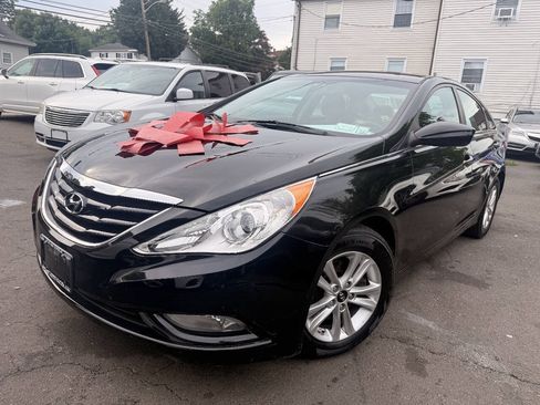 Used 2013 Hyundai Sonata GLS w/ Popular Equipment Pkg FWD image 2