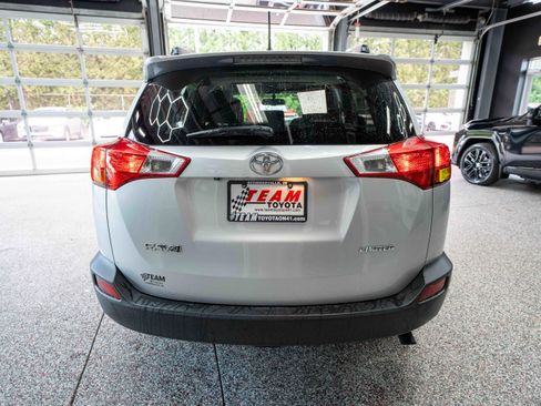 Used 2013 Toyota RAV4 Limited FWD image 3