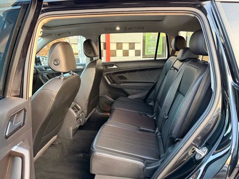 Used 2022 Volkswagen Tiguan SE image 24