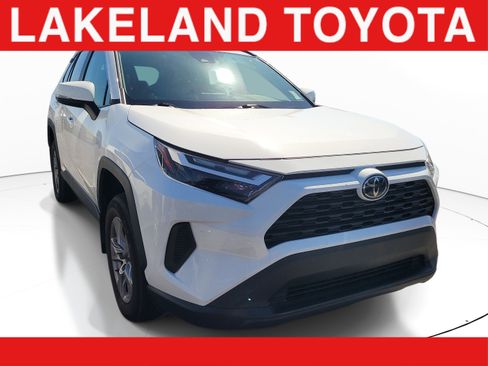 Used 2024 Toyota RAV4 XLE w/ Convenience Package FWD image 1
