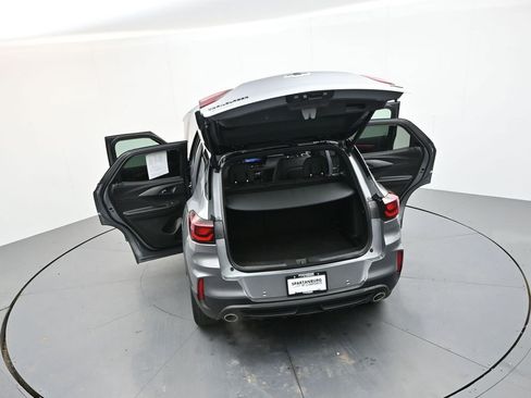 Used 2024 Chevrolet TrailBlazer RS w/ Convenience Package image 41