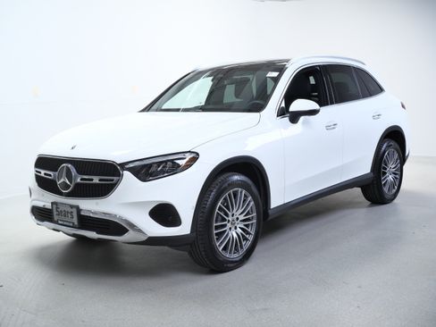Certified 2026 Mercedes-Benz GLC 300 4MATIC image 9