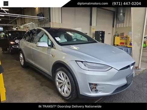 Used 2017 Tesla Model X 100D image 5