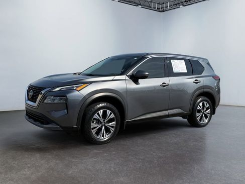 Used 2021 Nissan Rogue SV image 7