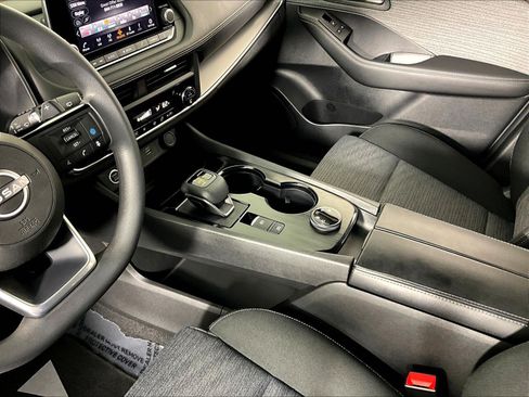 Certified 2023 Nissan Rogue SV AWD/4WD image 18