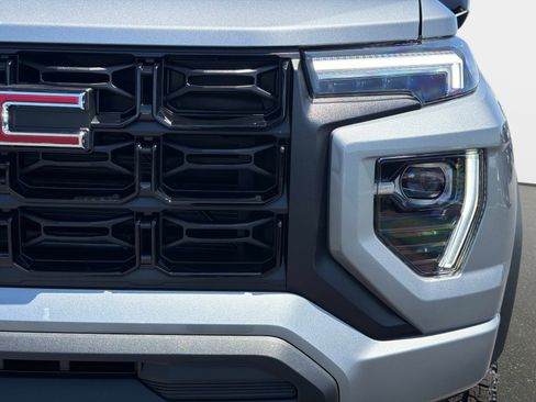 New 2026 GMC Canyon Elevation image 9