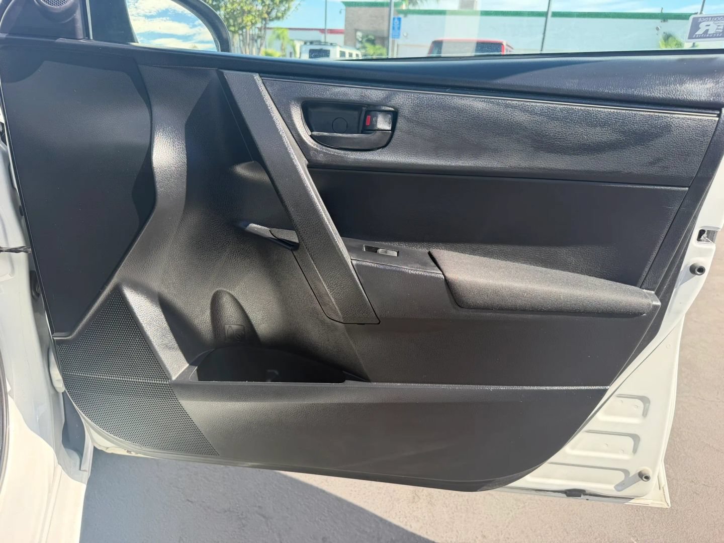 Used 2018 Toyota Corolla L w/ Protection Package FWD image 14