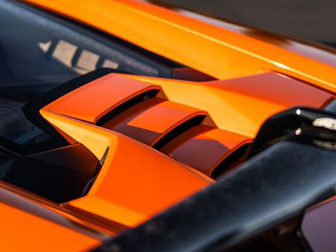 Used 2018 Lamborghini Huracan Performante image 23