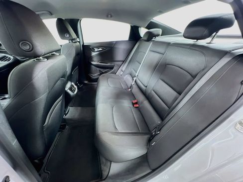 Used 2019 Chevrolet Malibu LT FWD image 26