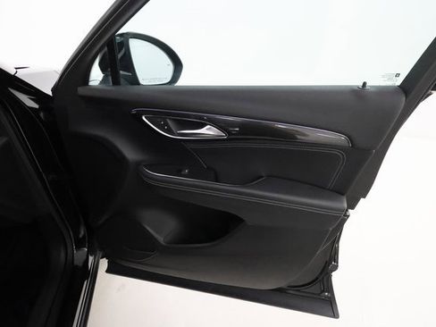 Used 2023 Buick Envision Preferred image 22