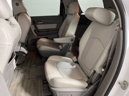 Used 2017 GMC Acadia Limited SLT image 12