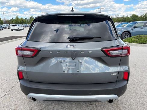 Used 2025 Ford Escape SE FWD image 7