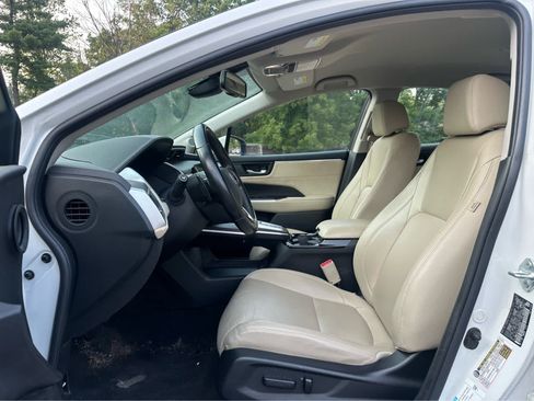 Used 2018 Honda Clarity Touring image 9
