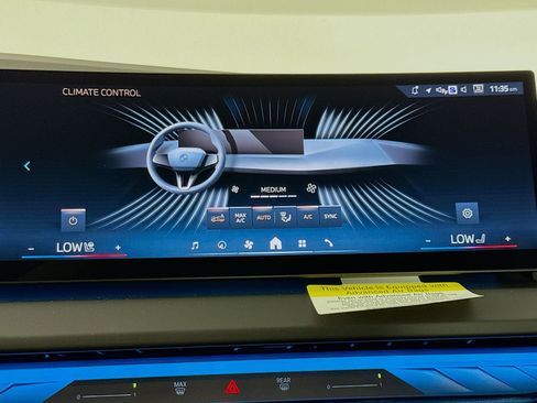 Used 2025 BMW X3 xDrive30i w/ M Sport Package image 15