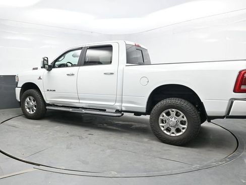 Used 2024 RAM 2500 Laramie AWD/4WD image 4