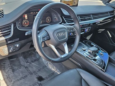 Used 2018 Audi Q7 3.0T Prestige w/ Prestige Package AWD/4WD image 9