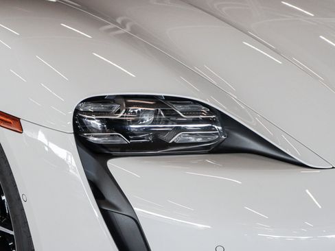 Certified 2024 Porsche Taycan 4S image 34