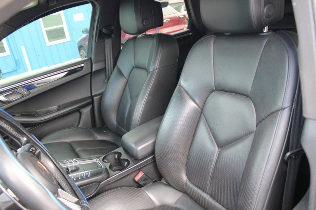 Used 2017 Porsche Macan S AWD/4WD image 9