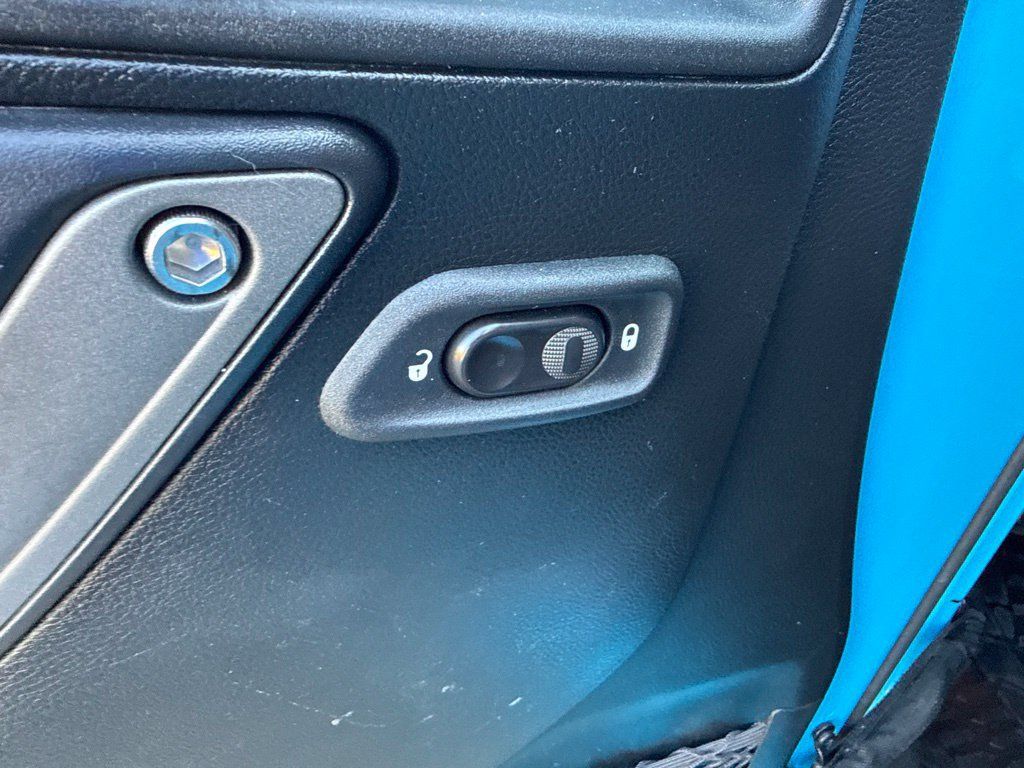 Used 2017 Jeep Wrangler Unlimited Sport AWD/4WD image 21