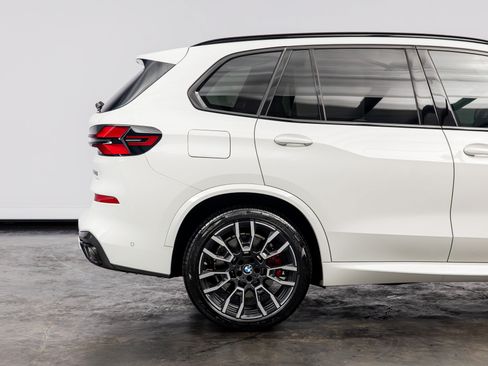 Used 2026 BMW X5 M60i AWD/4WD image 24