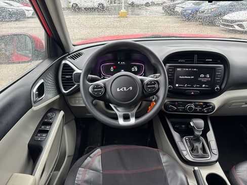 Used 2024 Kia Soul LX w/ Option Group 015 image 19