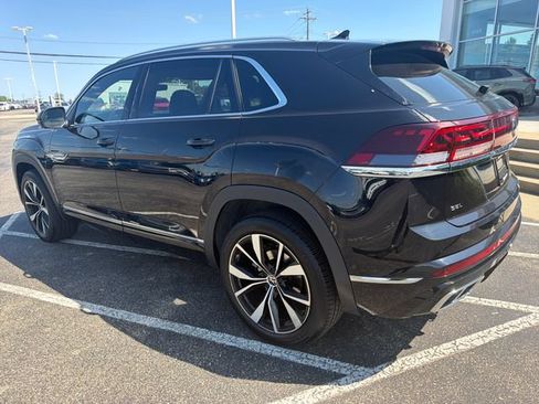 Used 2024 Volkswagen Atlas Cross Sport SEL Premium R-Line AWD/4WD image 8