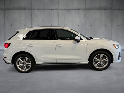 Used 2024 Audi Q3 2.0T Premium Plus w/ Premium Plus Package AWD/4WD image 6